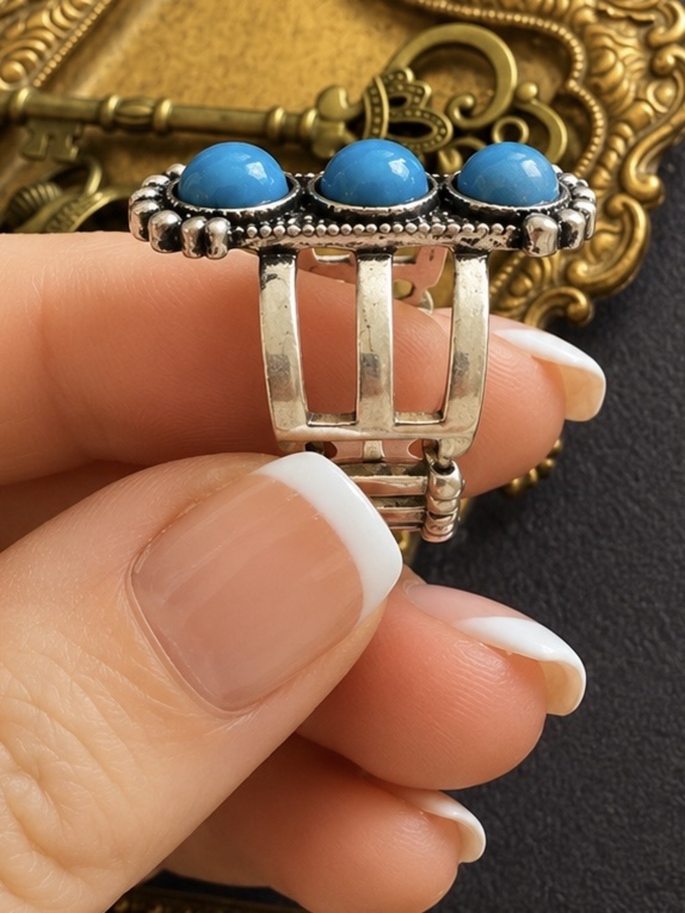 ANTHROPOLOGIE • Silver Triple Turquoise Cabochon Statement Festival Boho Ring - Picture 4 of 8